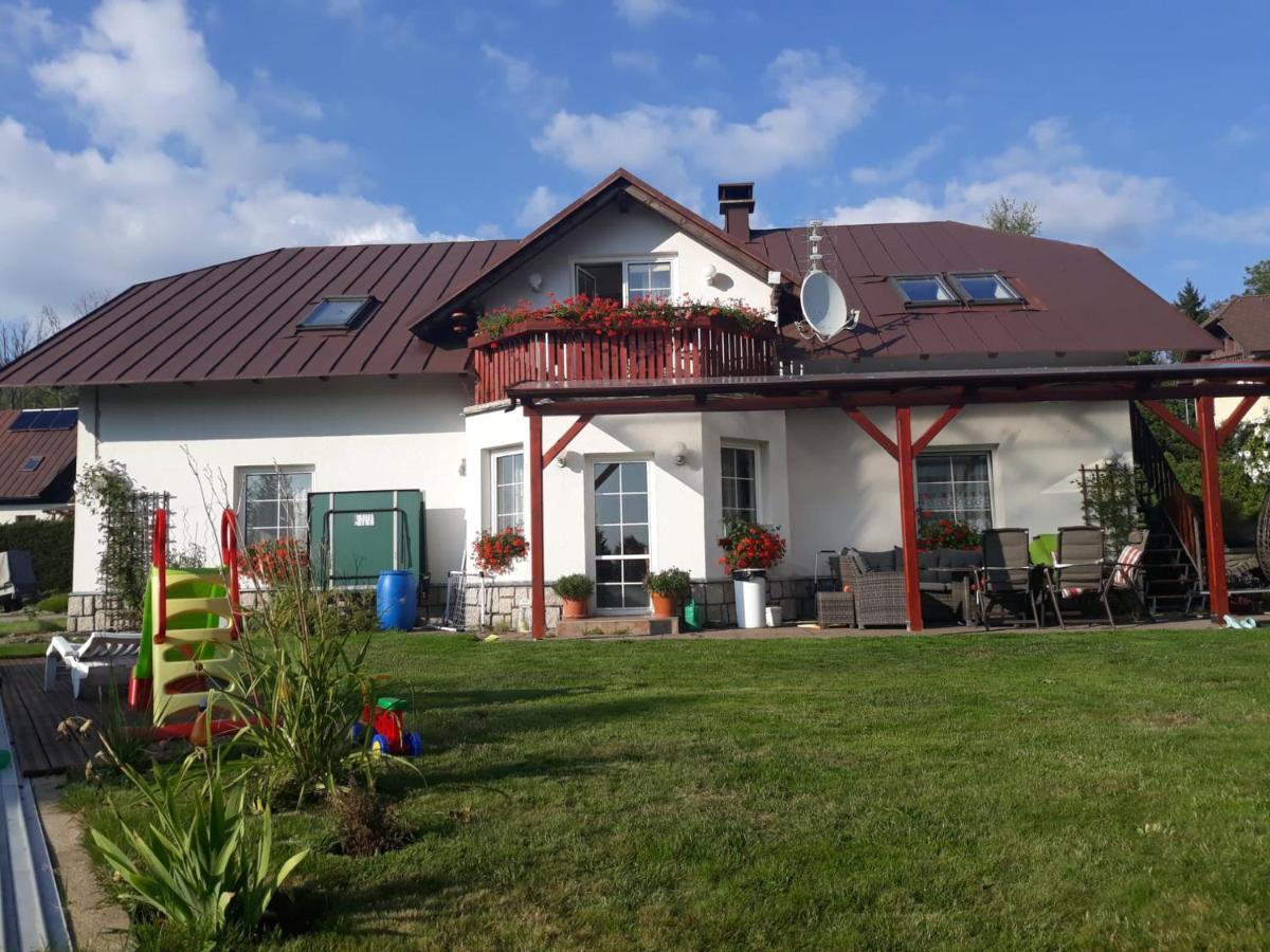 Penzion Irena Strážné Eksteriør billede
